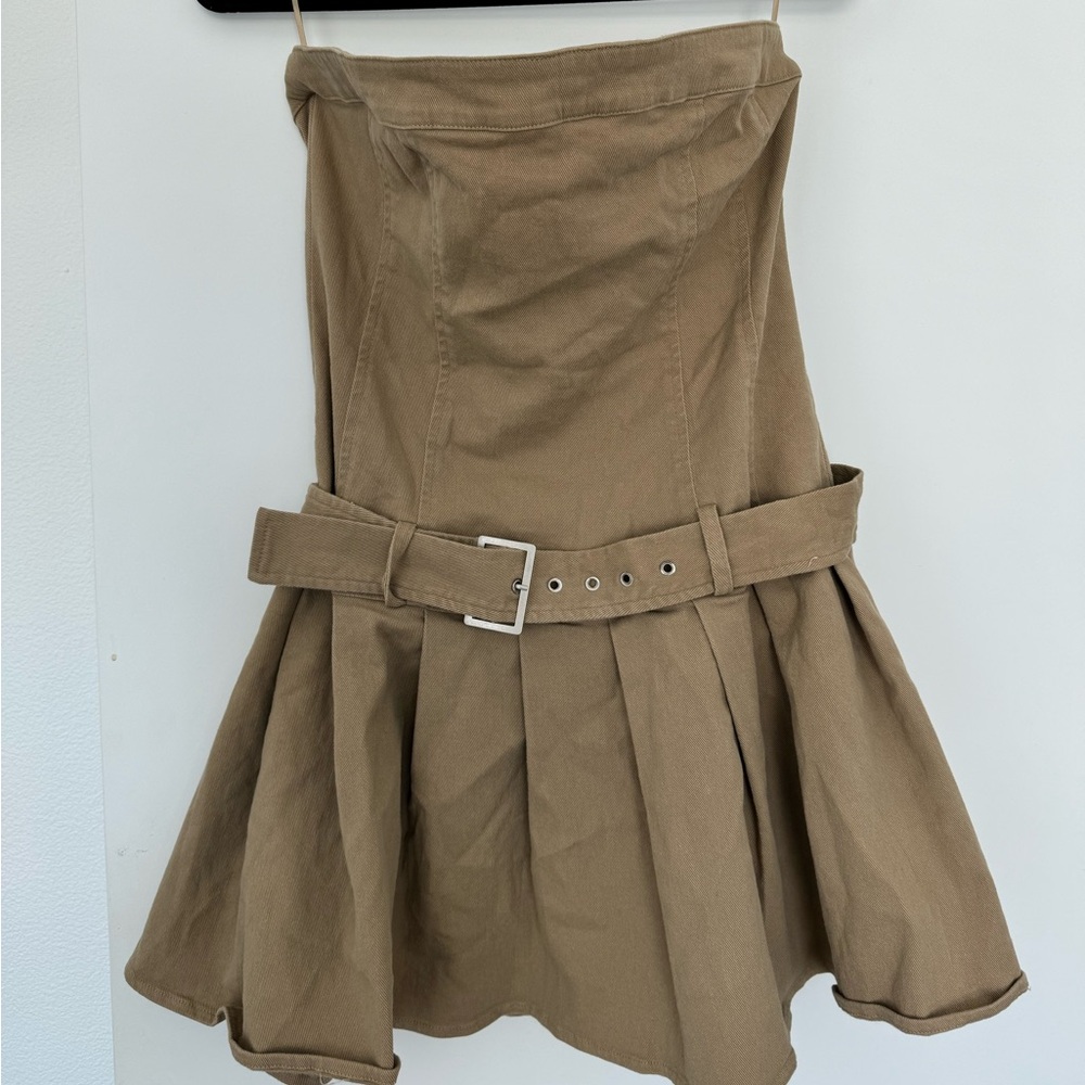 Le lis Mini dress size large
